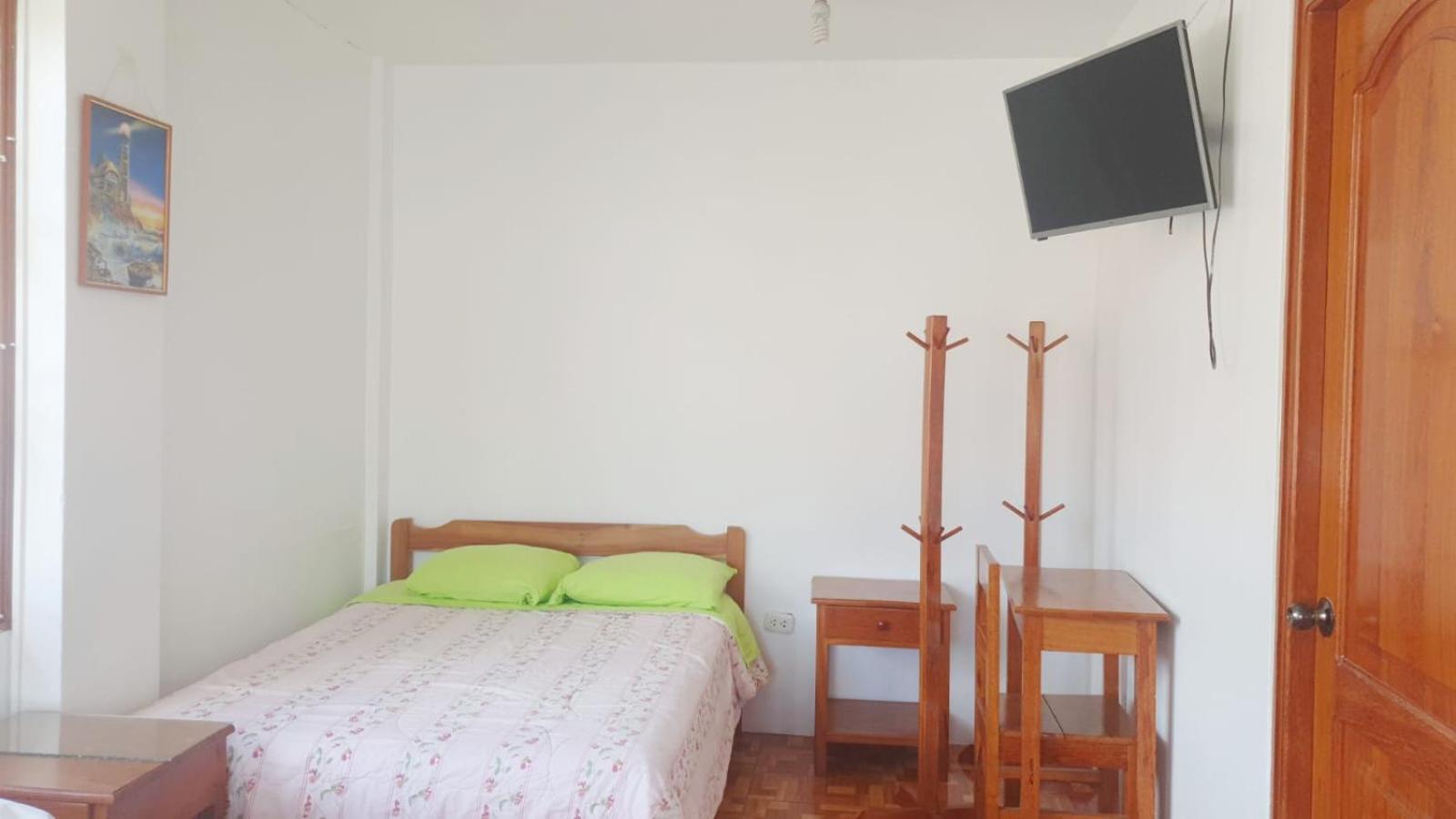 Hospedaje Olguita Oxapampa Exteriör bild