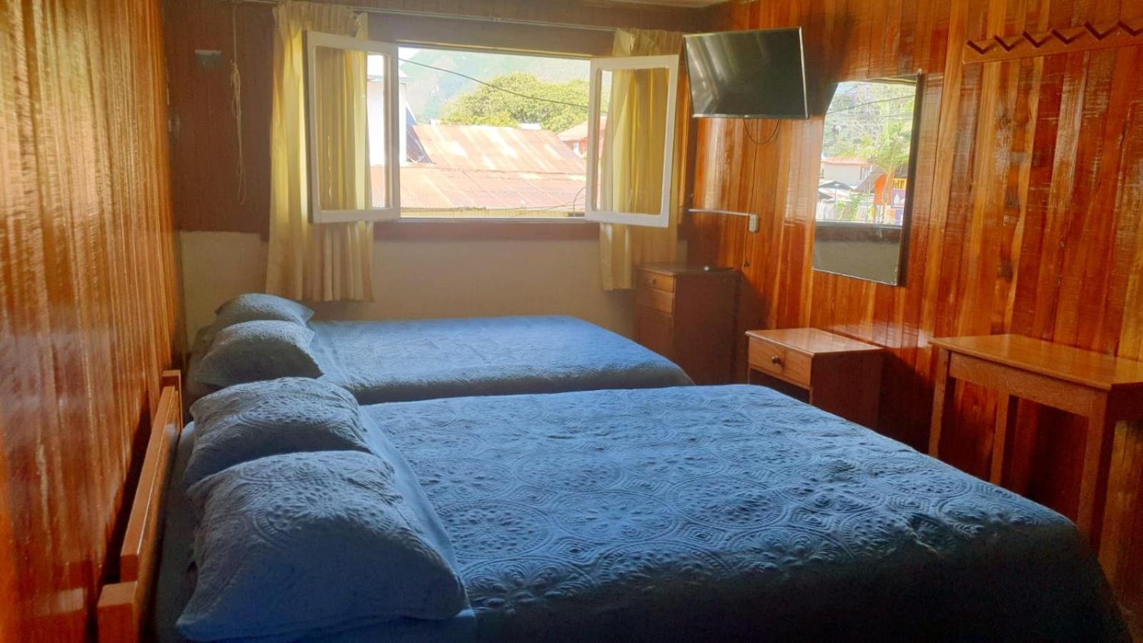Hospedaje Olguita Oxapampa Exteriör bild