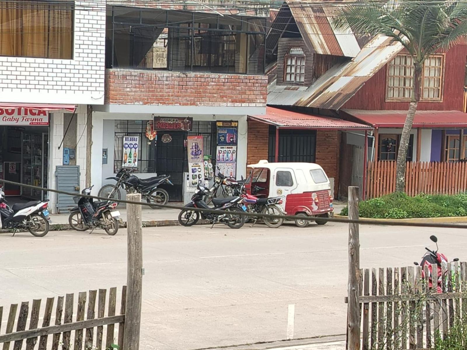 Hospedaje Olguita Oxapampa Exteriör bild